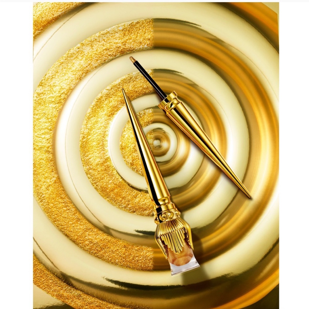Christian Louboutin Tape à l'Oeil
Liquid eyeshadow - Goldomania